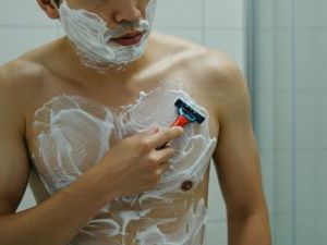 男性のムダ毛ケアにおすすめ！人気のセルフグッズ徹底解説