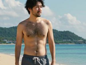 男性のムダ毛が濃くなる原因は？ホルモン・ストレス・生活習慣の影響を解説